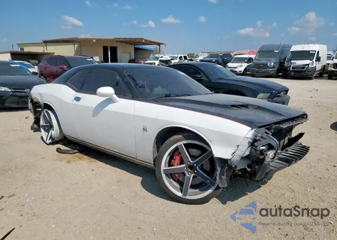 2018 Dodge Challenger R/T 392 из США, поврежденный, VIN 2C3CDZFJXJH154948